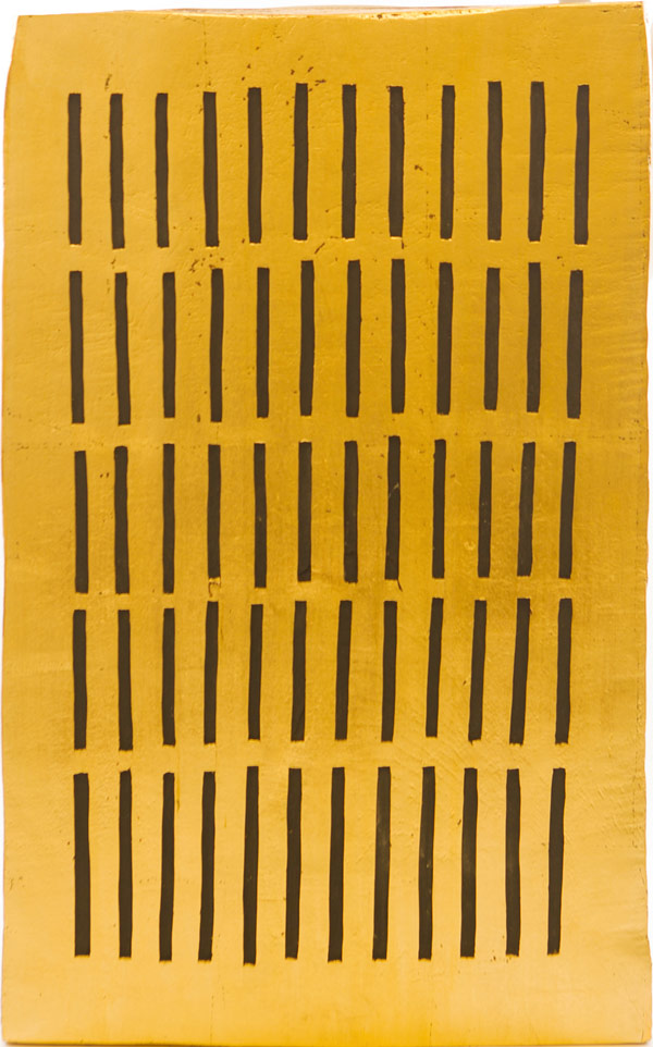 Cento comandamenti con segni incisi, 1975 - foglia oro su legno - 46x73x3,5